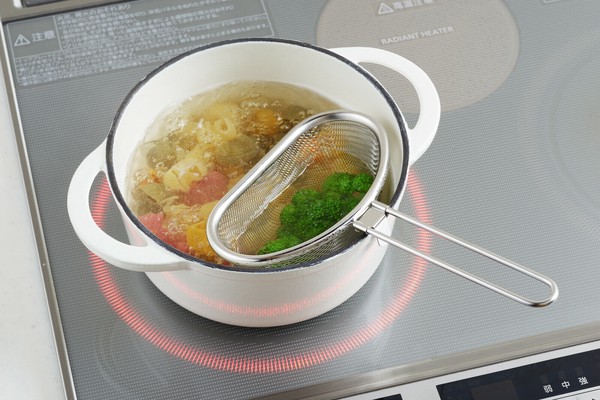 ヨシカワ（yoshikawa） 料理のいろは 別々に食材が茹でられるハーフストレーナー 小 日本製 YJ2821 thumbnail 5