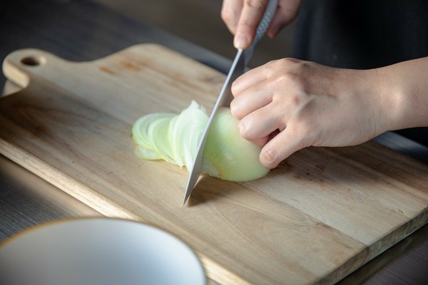 CB JAPAN（シービージャパン） 汚れがつきにくい 三徳包丁 ホワイト thumbnail 4