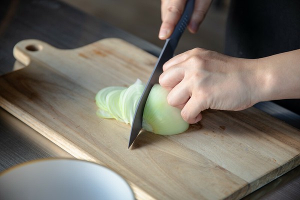 CB JAPAN（シービージャパン） 汚れがつきにくい 三徳包丁 ホワイト thumbnail 9