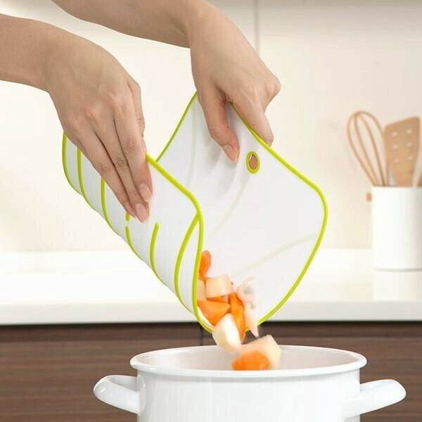 Shinkigosei（新輝合成） すべりにくいシートまな板L ホワイト thumbnail 2