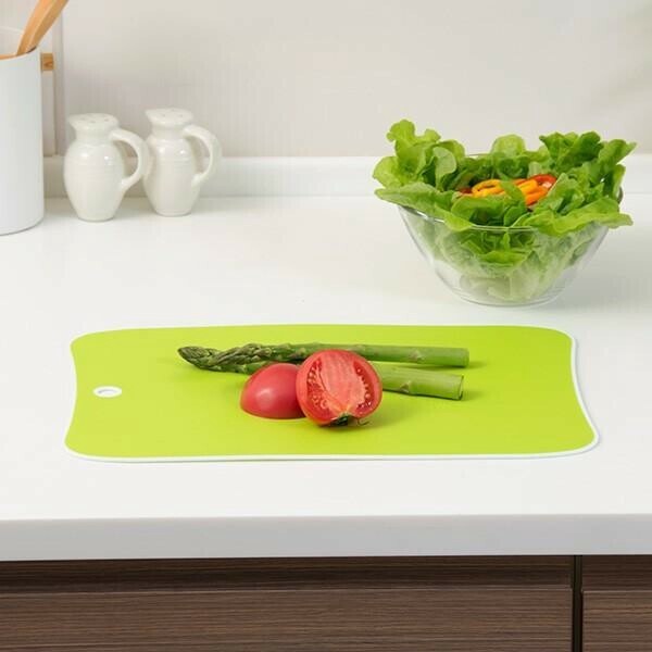 Shinkigosei（新輝合成） すべりにくいシートまな板L ホワイト thumbnail 3