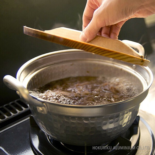 北陸アルミニウム（hokua） 萬彩伝 （段付鍋、雪平鍋、親子鍋、木蓋）萬彩伝木蓋20cm thumbnail 3