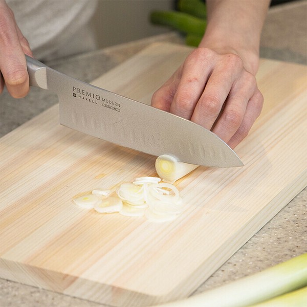 ヤクセル（YAXELL） MODERN 三徳包丁 165mm シリコーンコート オールステンレスSC シルバー プレミオ 31546 thumbnail 2