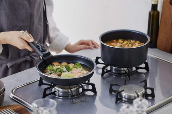 IRIS OHYAMA（アイリスオーヤマ） ダイヤモンドコートパン5点セット 品番NTF-SEI5 thumbnail 8