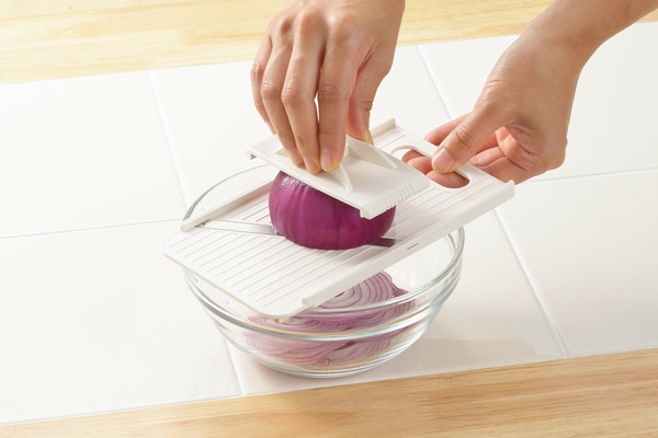 ヨシカワ 安全ホルダー付き！オニオンスライサー thumbnail 2