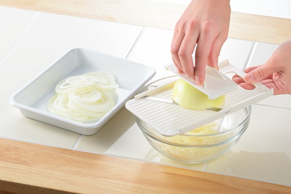 ヨシカワ 安全ホルダー付き！オニオンスライサー thumbnail 5