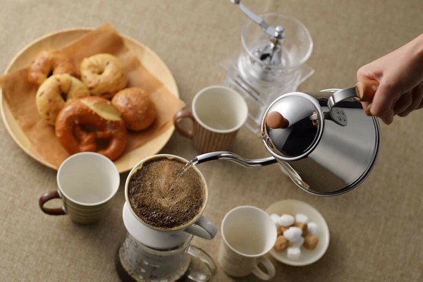 3COINS（スリーコインズ） カフェタイム 木柄ドリップポット SH7090 日本製  
 thumbnail 6