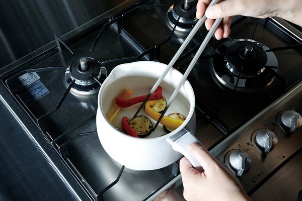 Aming（アミング） ザル付き多用途鍋 1.8L 調理器具/ガラス蓋/湯切り/IH/ガス グレー thumbnail 7