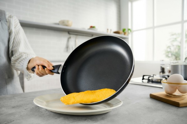 IRIS OHYAMA（アイリスオーヤマ） 軽量 フライパン ガス火対応 VLG-F20 ブラック 20cm thumbnail 10