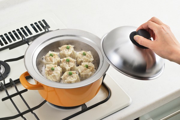 ヨシカワ 美味彩菜 お鍋にのせて使う蒸しプレート 18～20cm （フタ付） SJ2630 thumbnail 3