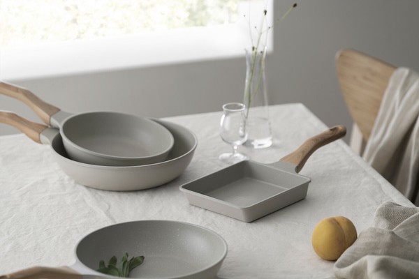 IRIS OHYAMA（アイリスオーヤマ） ナチュかるフライパン24cm 品番NTL-F24PG 色パールグレー×アイボリー thumbnail 6