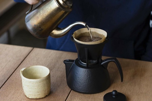 Iwachu（岩鋳） 南部鉄器 コーヒーポットセット ブラック 0.75L IH対応 thumbnail 4