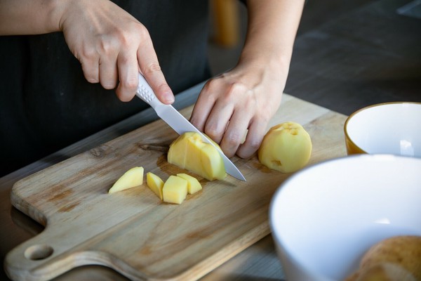 CB JAPAN（シービージャパン） 汚れがつきにくい ペティナイフ ホワイト thumbnail 5