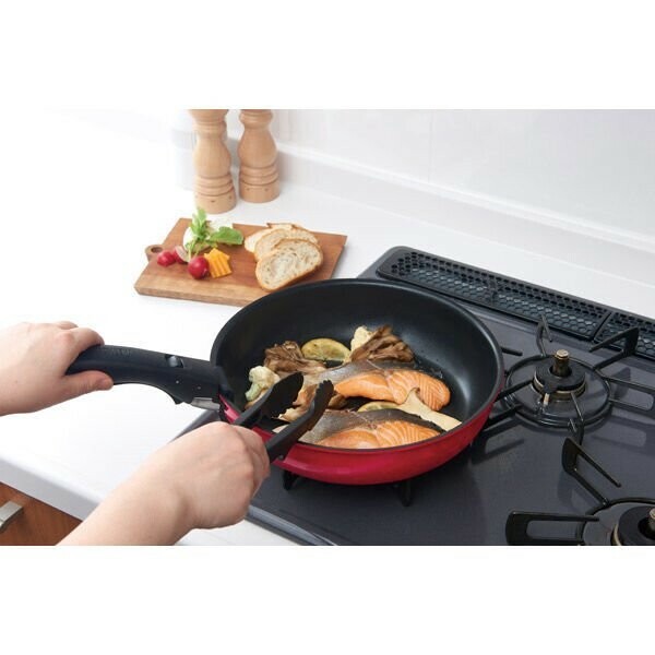 サーモス（THERMOS） 取っ手のとれるフライパン5点 RﾚｯﾄﾞKSA-5B R thumbnail 4